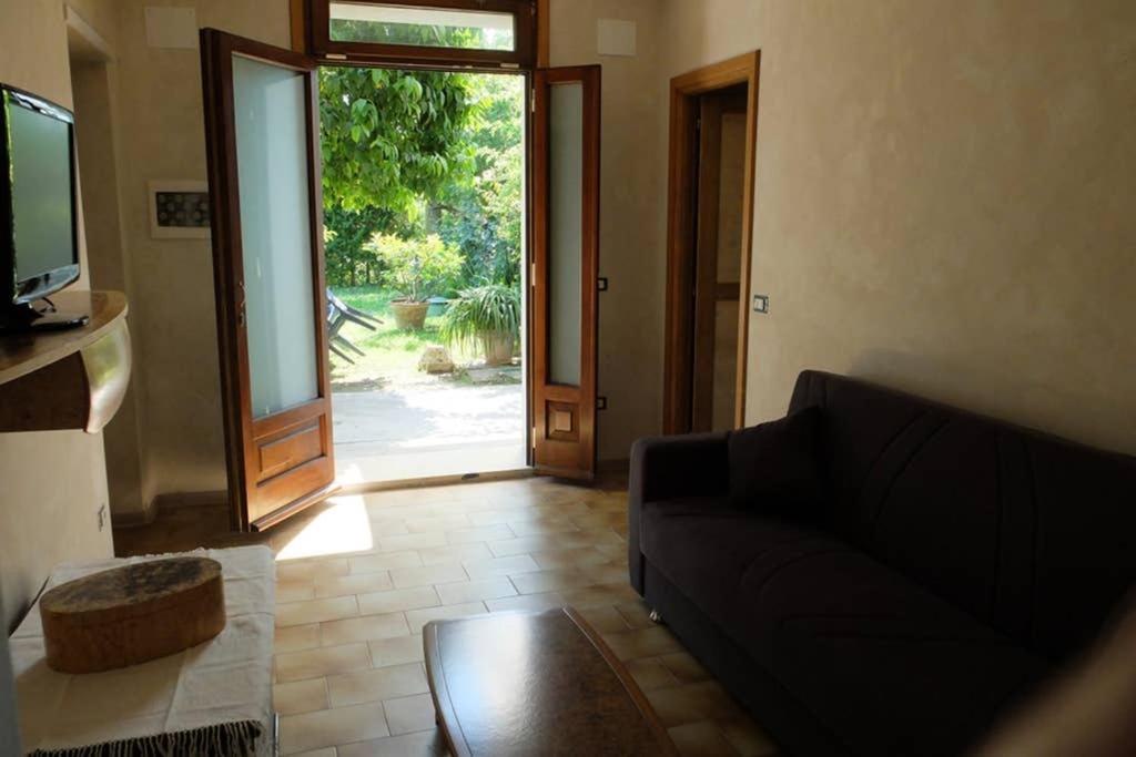 La Casina Di Bruna Mommio Exterior photo